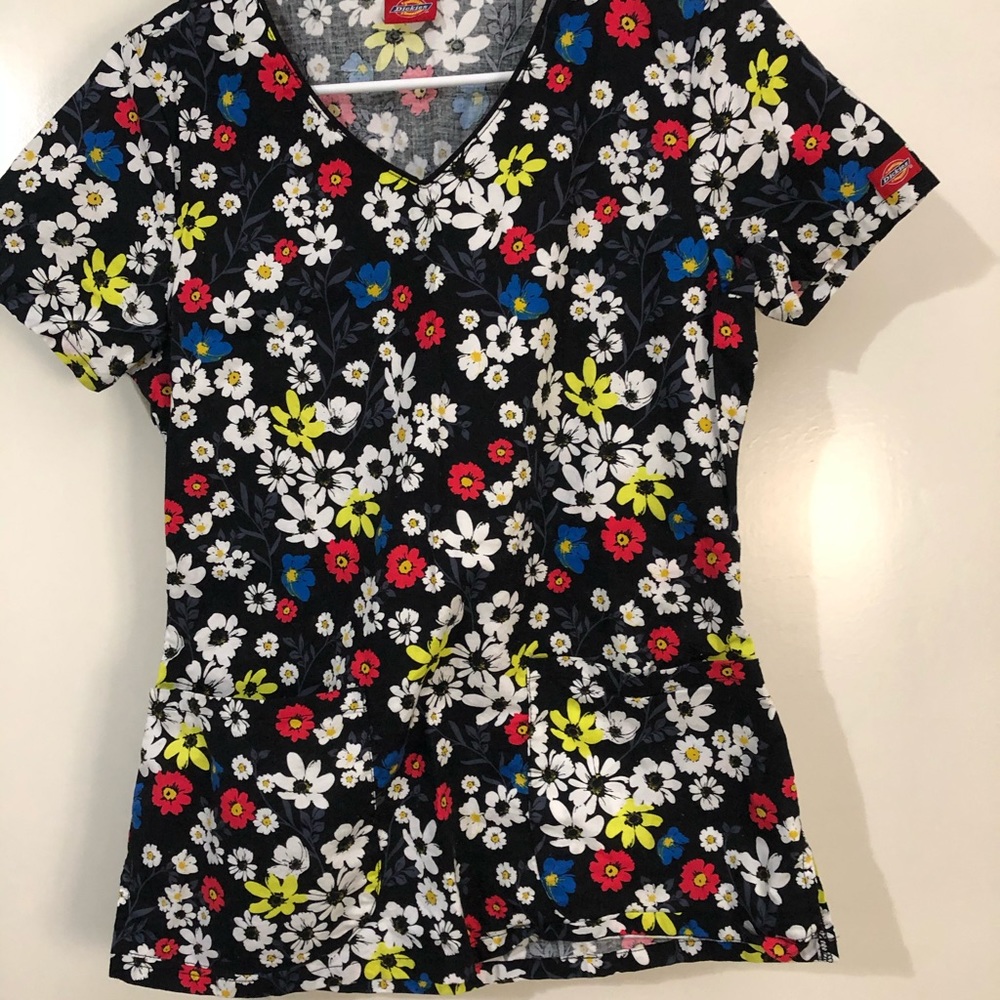 Scrub top
